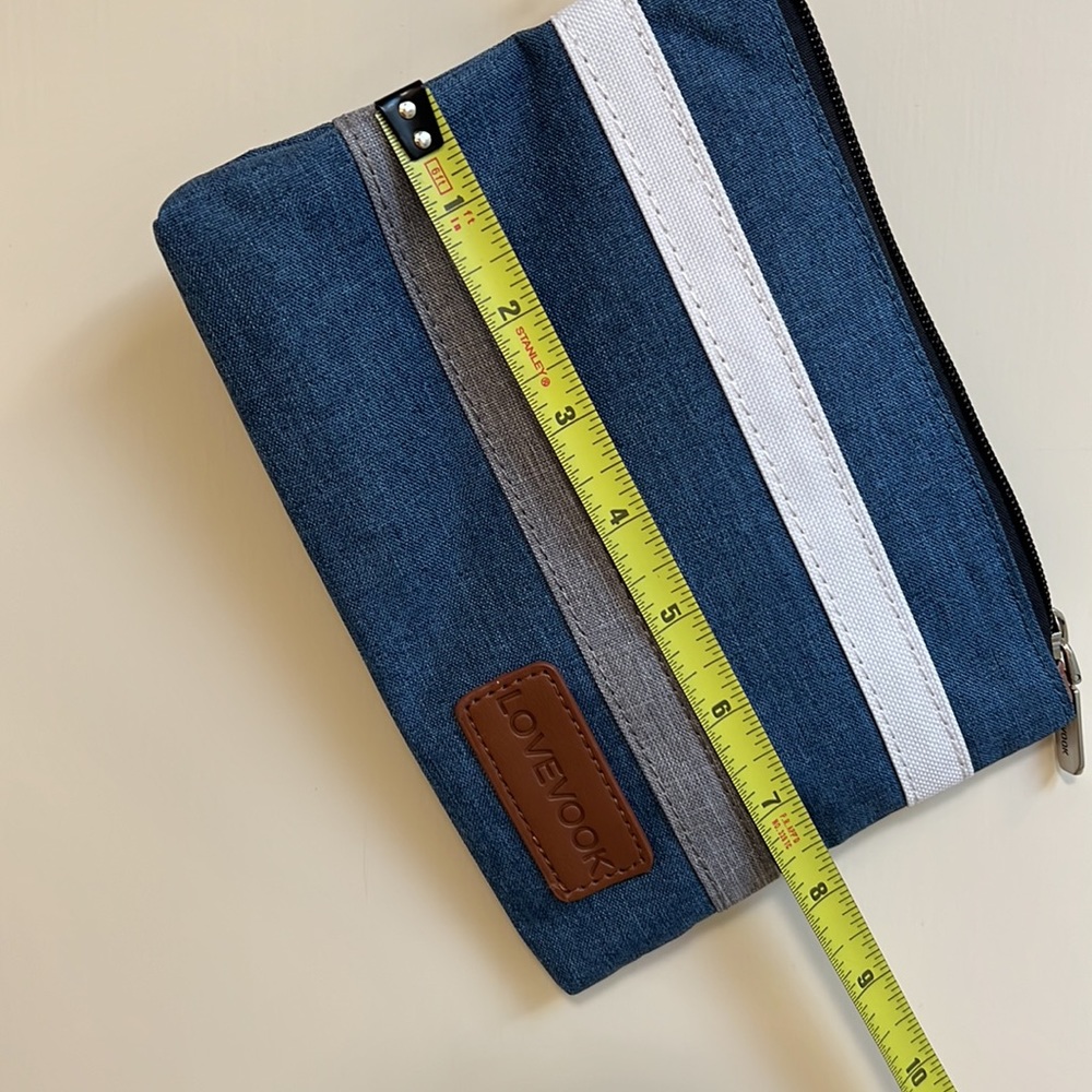 Laptop bag with matching wristlet - Picture 11 of 12
